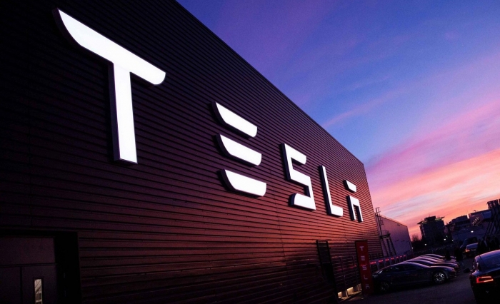 Tesla povlači 285 hiljada električnih automobila iz Kine